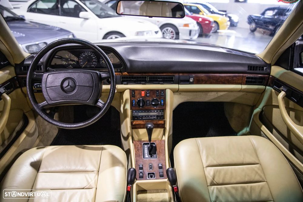 Mercedes-Benz W126 (1979-1992) - 21