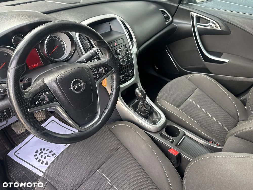 Opel Astra - 16