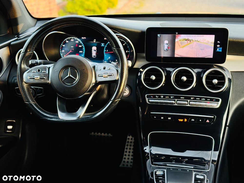 Mercedes-Benz GLC 300 d 4Matic 9G-TRONIC AMG Line Plus - 17