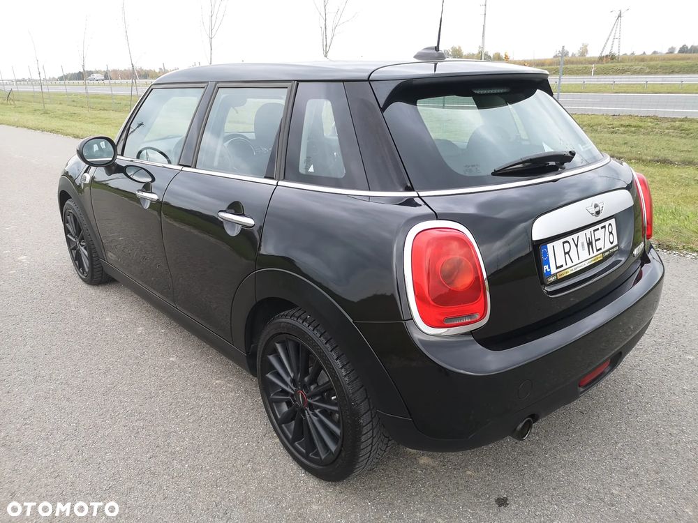 MINI Cooper Seven Chili - 23