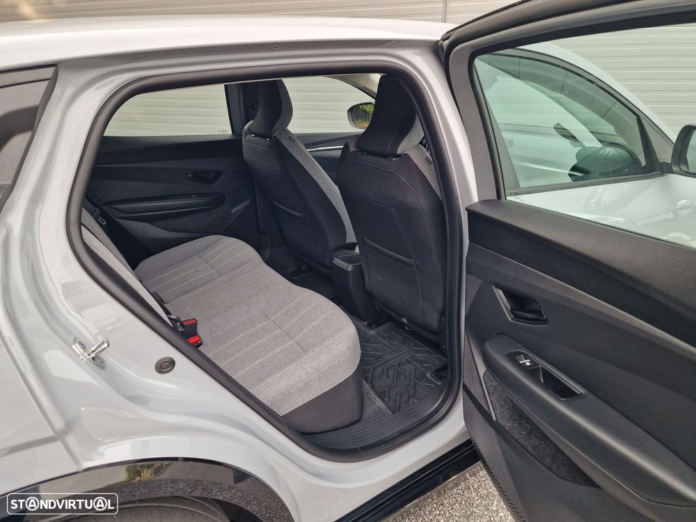 Renault Mégane E-Tech - 11