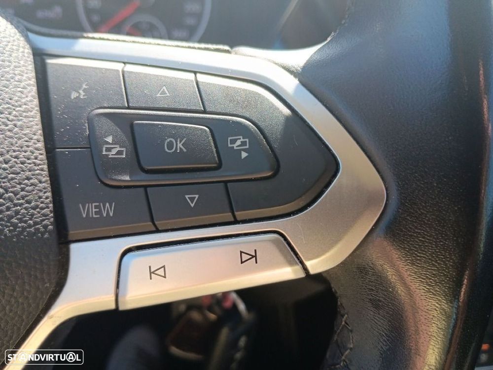 VW T-Cross 1.0 TSI Life - 21