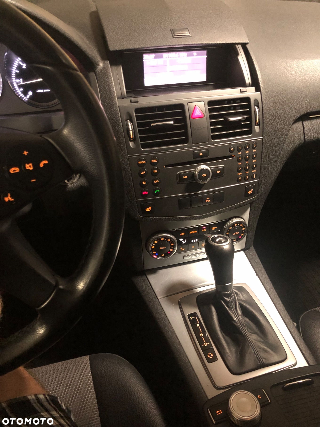 Mercedes-Benz Klasa C 220 T CDI DPF Automatik BlueEFFICIENCY Avantgarde - 6