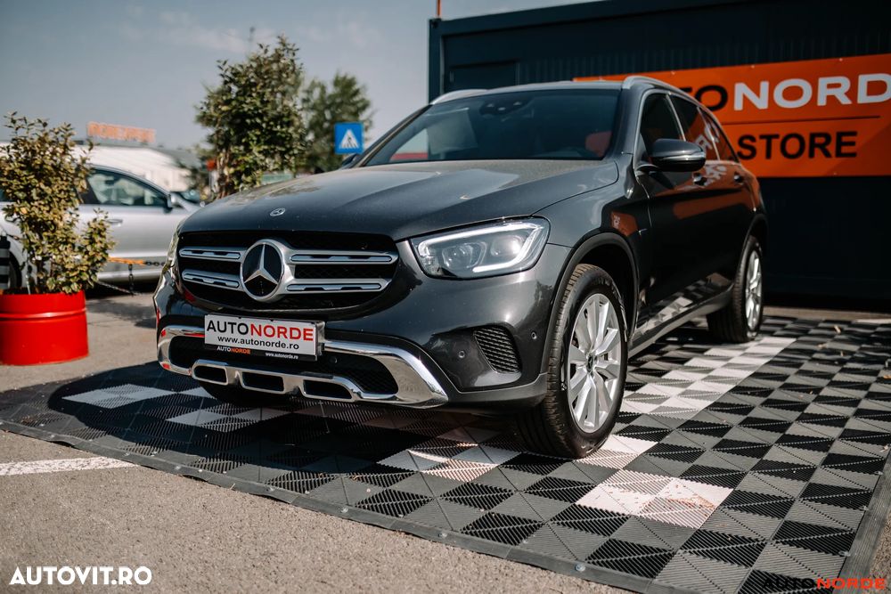 Mercedes-Benz GLC - 7