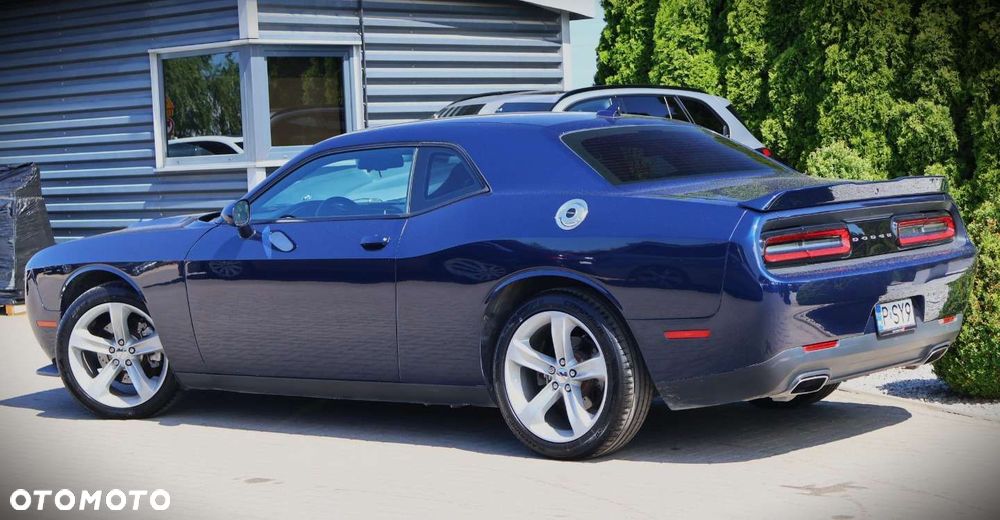 Dodge Challenger - 6