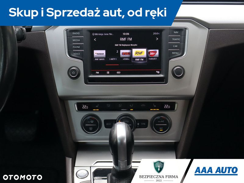 Volkswagen Passat - 14