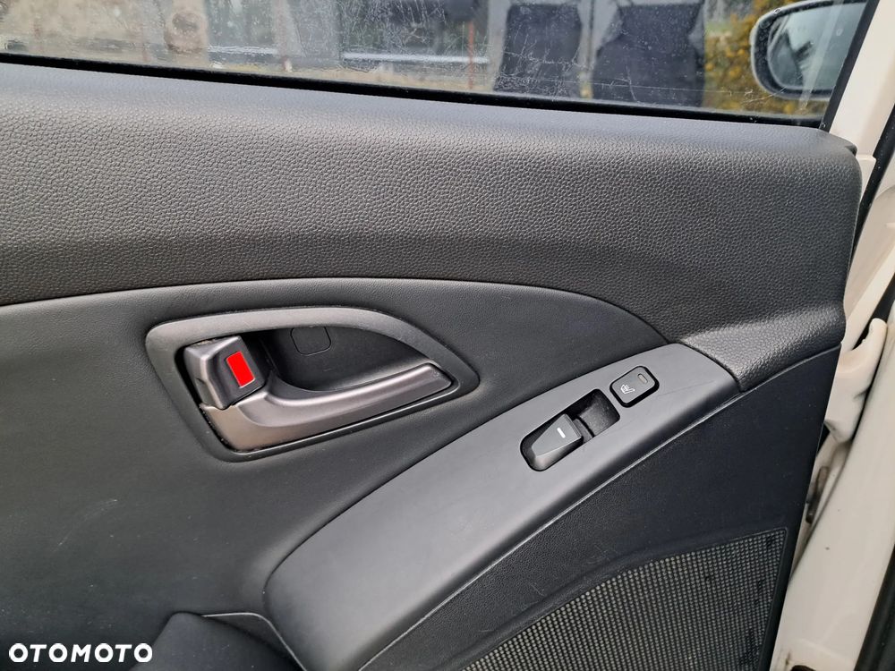 Hyundai ix35 1.7 CRDi Premium 2WD - 13