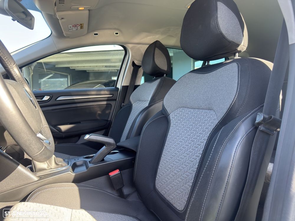 Renault Mégane Sport Tourer 1.5 Blue dCi Limited - 13