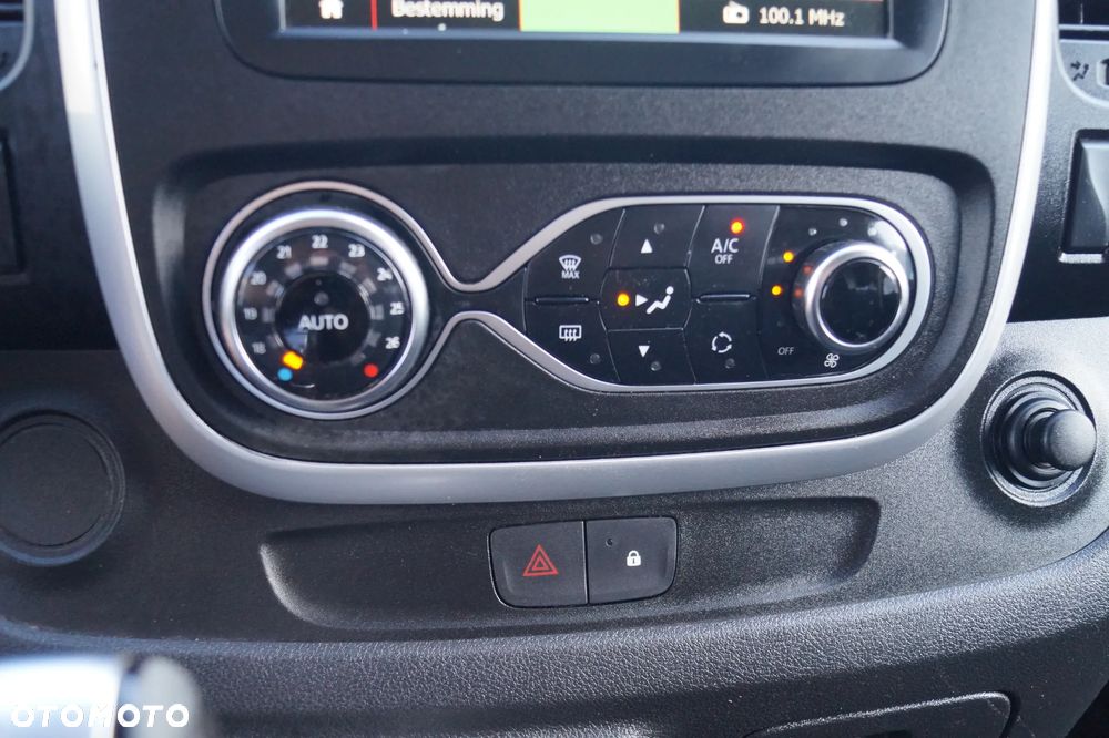 Renault Trafic - 17