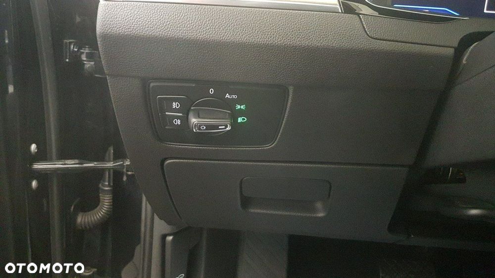 Volkswagen Passat - 20