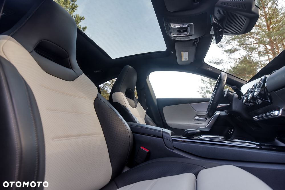 Mercedes-Benz CLA 250 4-Matic AMG Line - 18