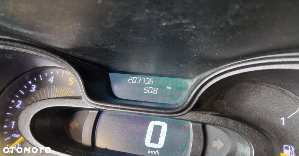 Renault Trafic - 25
