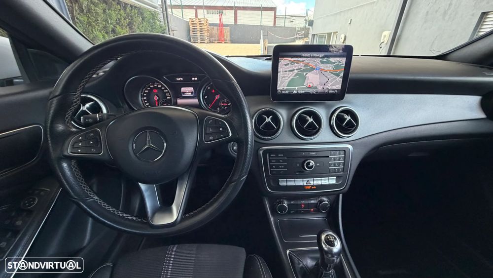 Mercedes-Benz CLA 180 d Shooting Brake Urban - 15