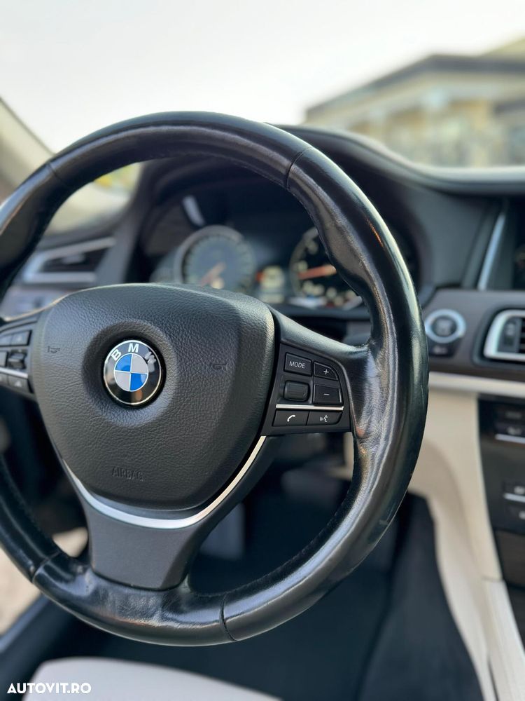 BMW Seria 7 740d xDrive - 19
