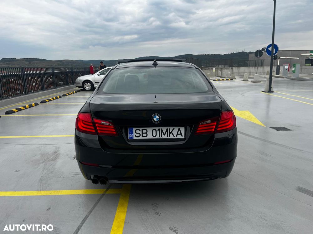 BMW Seria 5 528i - 15