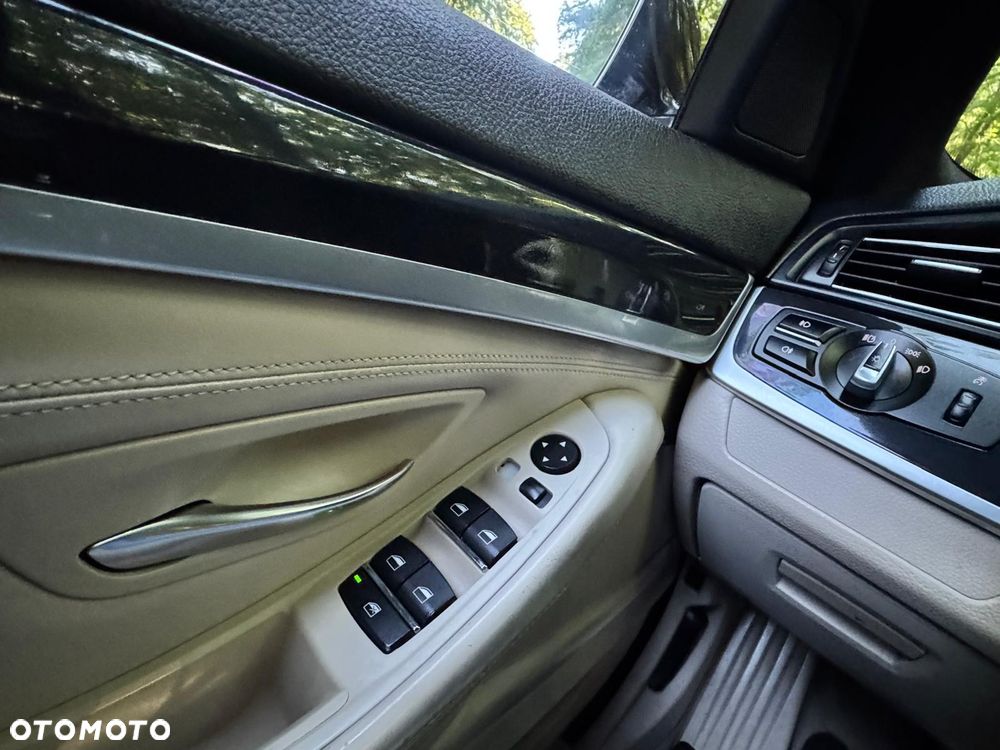 BMW Seria 5 520d Modern Line - 25