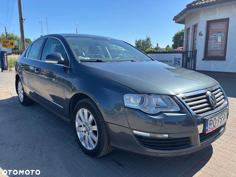 Volkswagen Passat 1.9 TDI Comfortline - 24