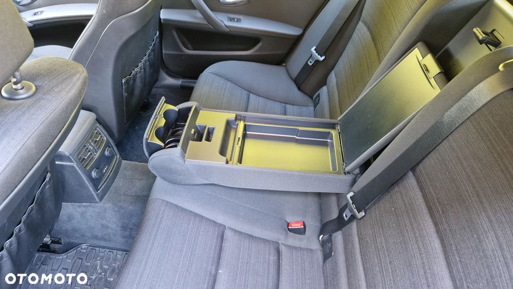 BMW Seria 5 525d - 20