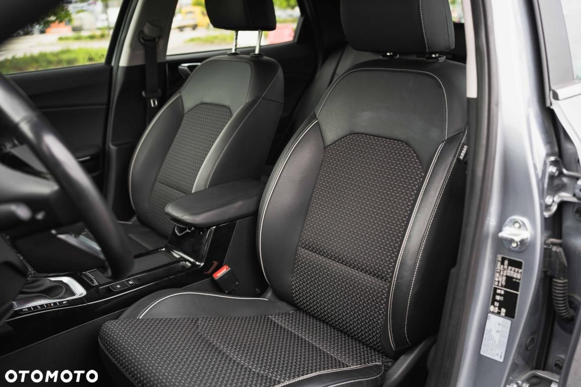 Kia XCeed - 17