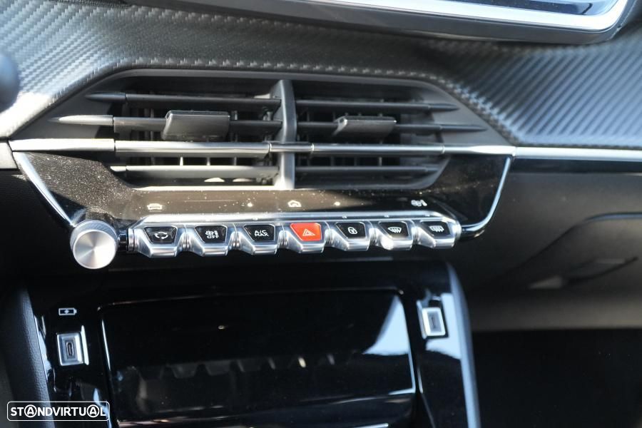 Peugeot 2008 PureTech 130 EAT8 Allure Pack - 18