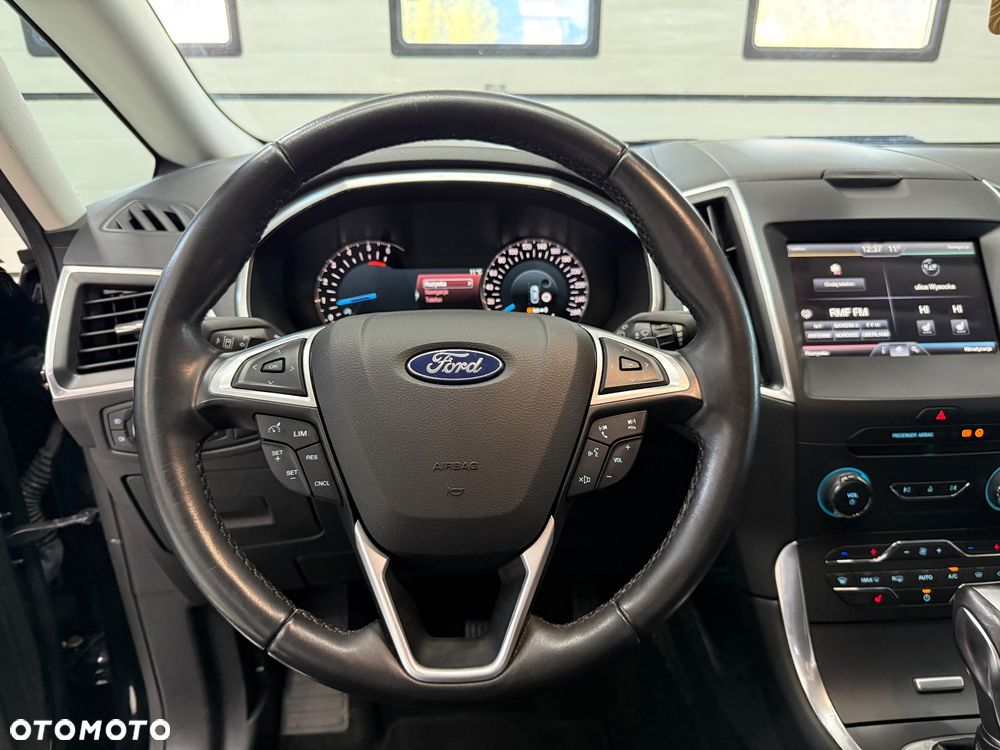 Ford S-Max 2.0 TDCi Titanium PowerShift - 24