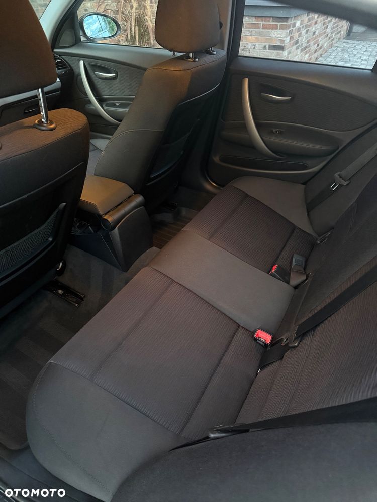 BMW Seria 1 118d - 10
