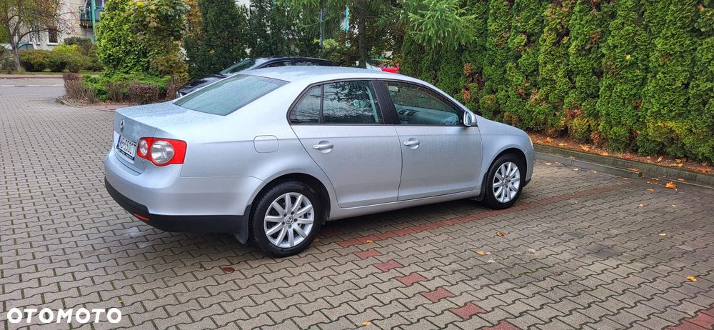 Volkswagen Jetta 1.4 TSI Trendline - 3