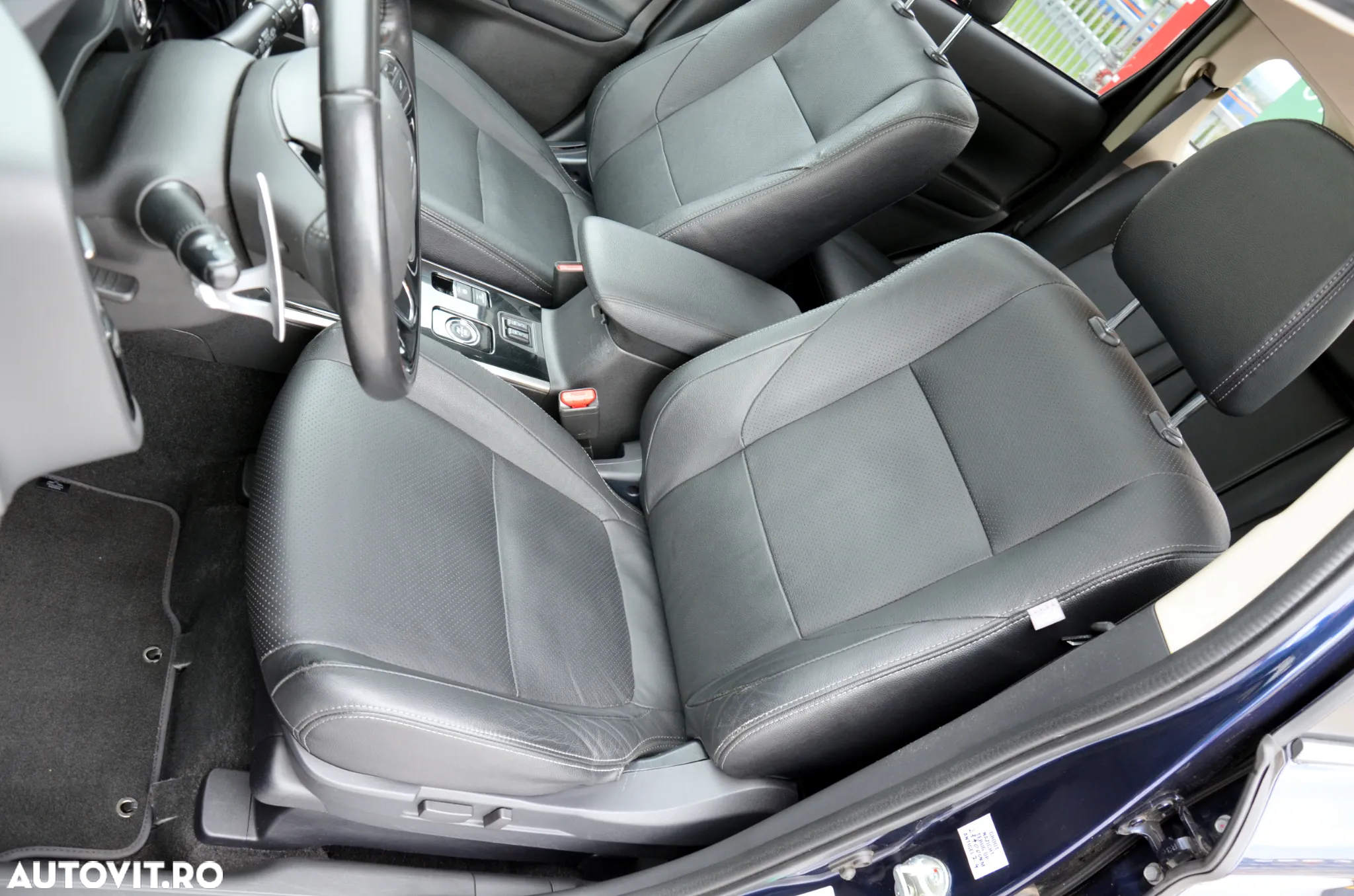 Mitsubishi Outlander 2.2 DI-D 4WD Automatik Diamant Edition+ - 19