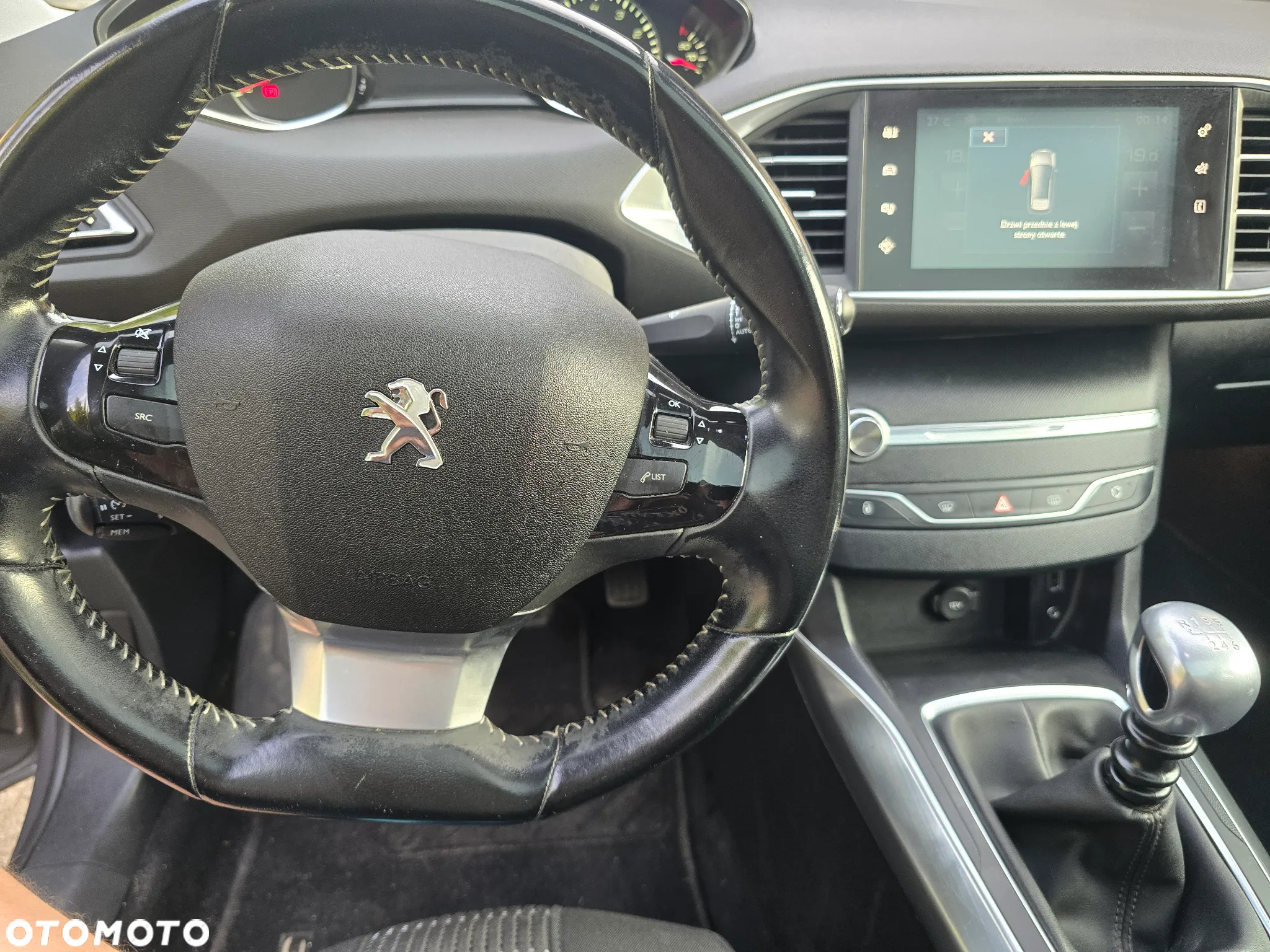 Peugeot 308 1.2 PureTech Allure S&S - 35