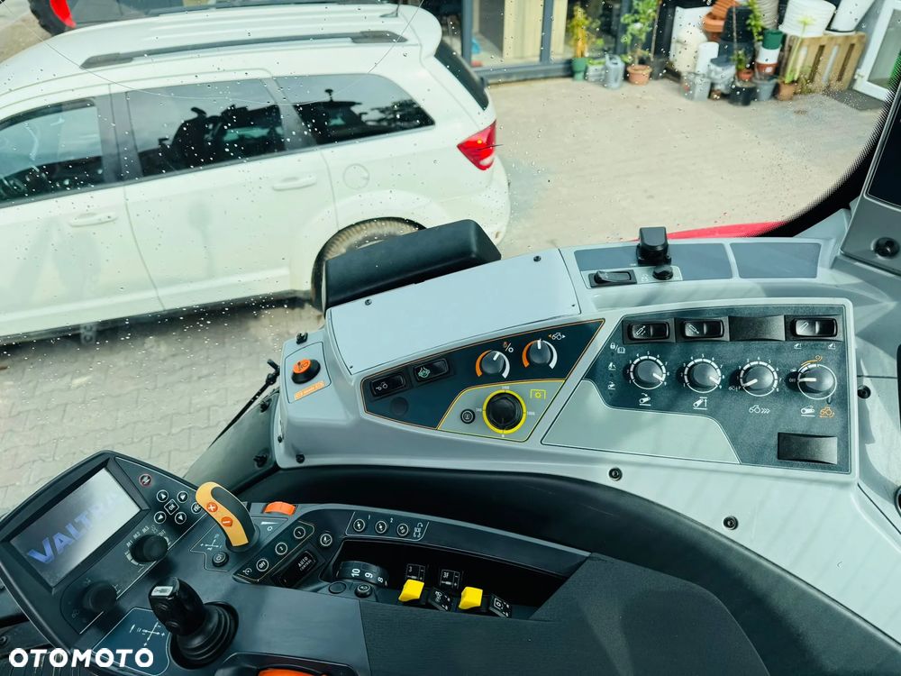 Valtra T154 - 12
