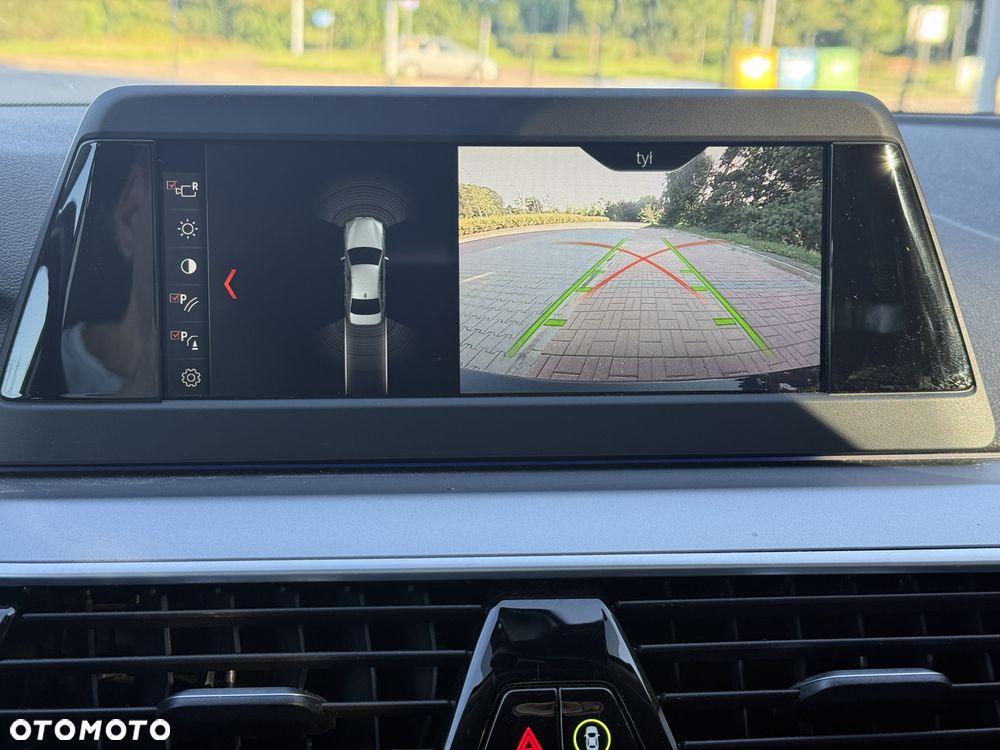 BMW Seria 5 530i xDrive - 21