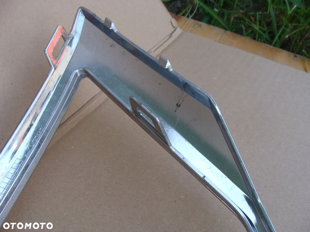 CHROM RAMKA ATRAPY GRILL SKODA KAROQ 57A853761 - 10