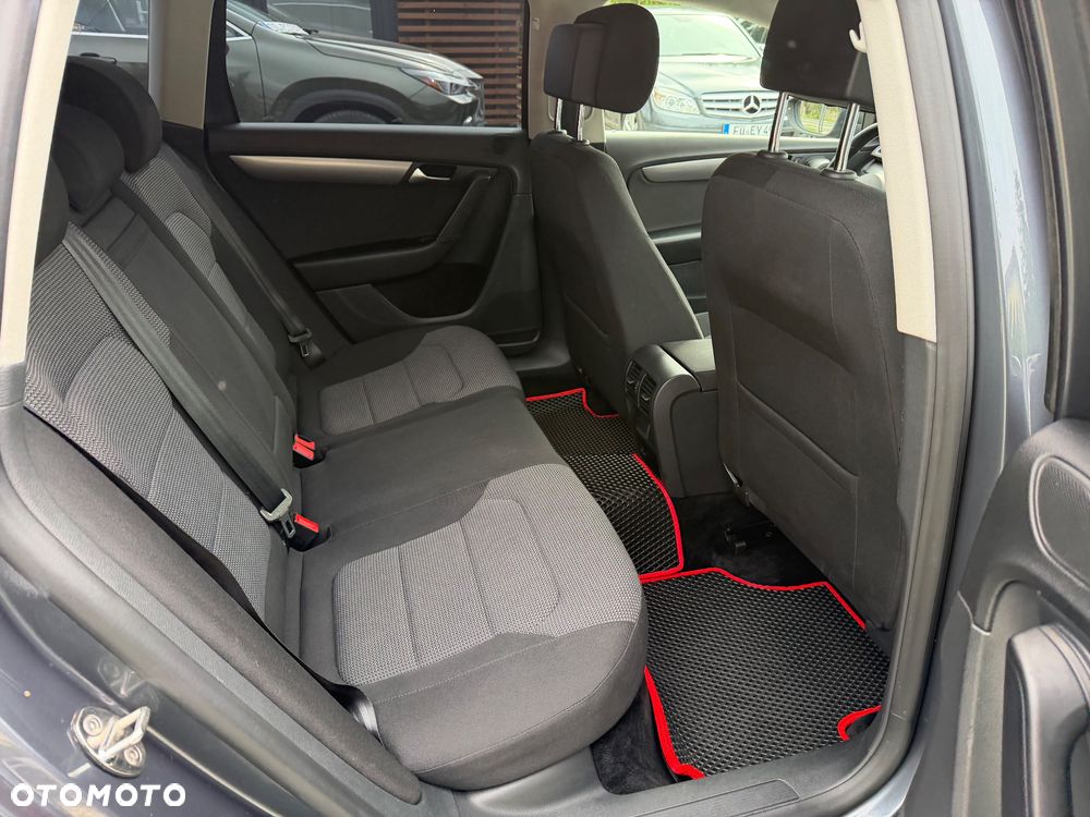Volkswagen Passat 1.8 TSI Exclusive - 33