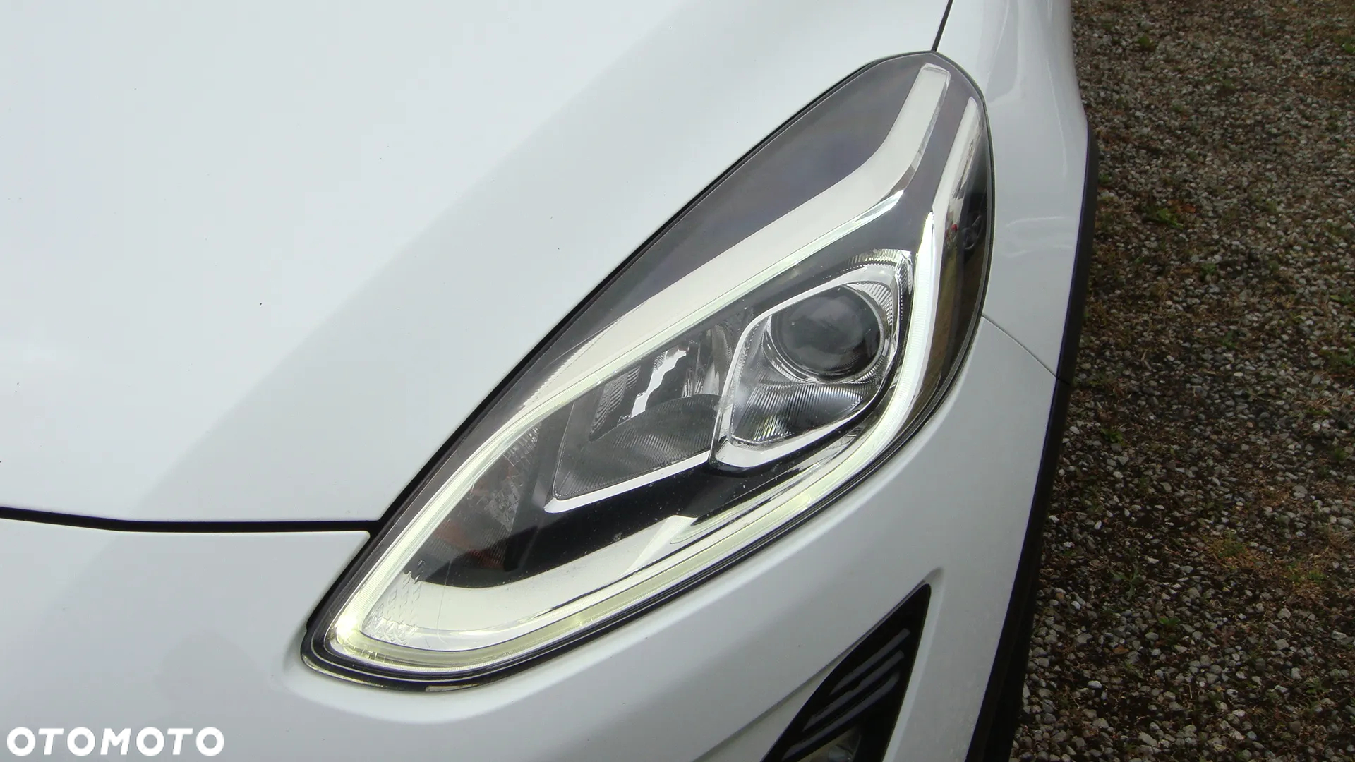 Ford Fiesta 1.0 EcoBoost S&S ACTIVE X - 9