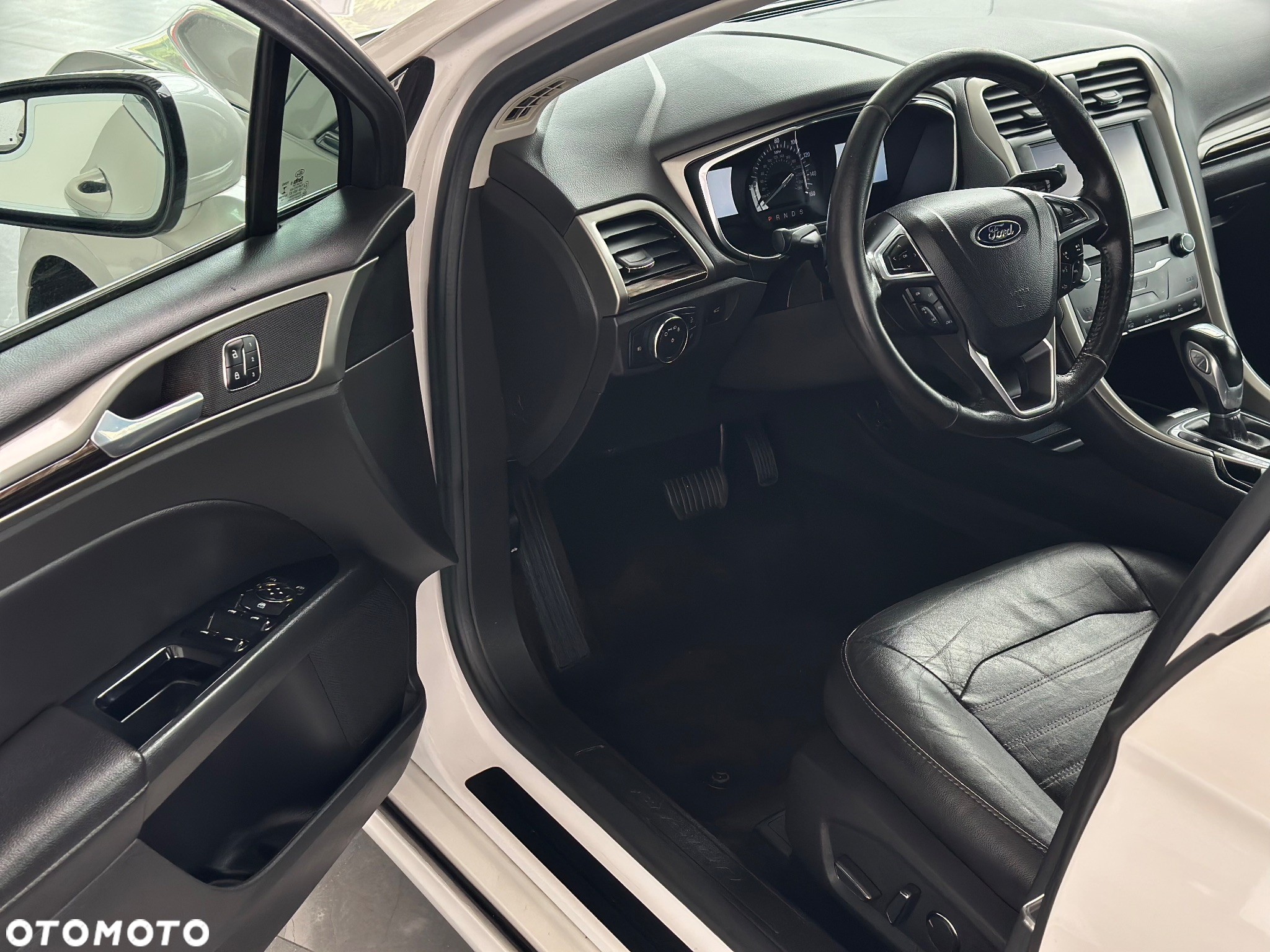 Ford Fusion - 13