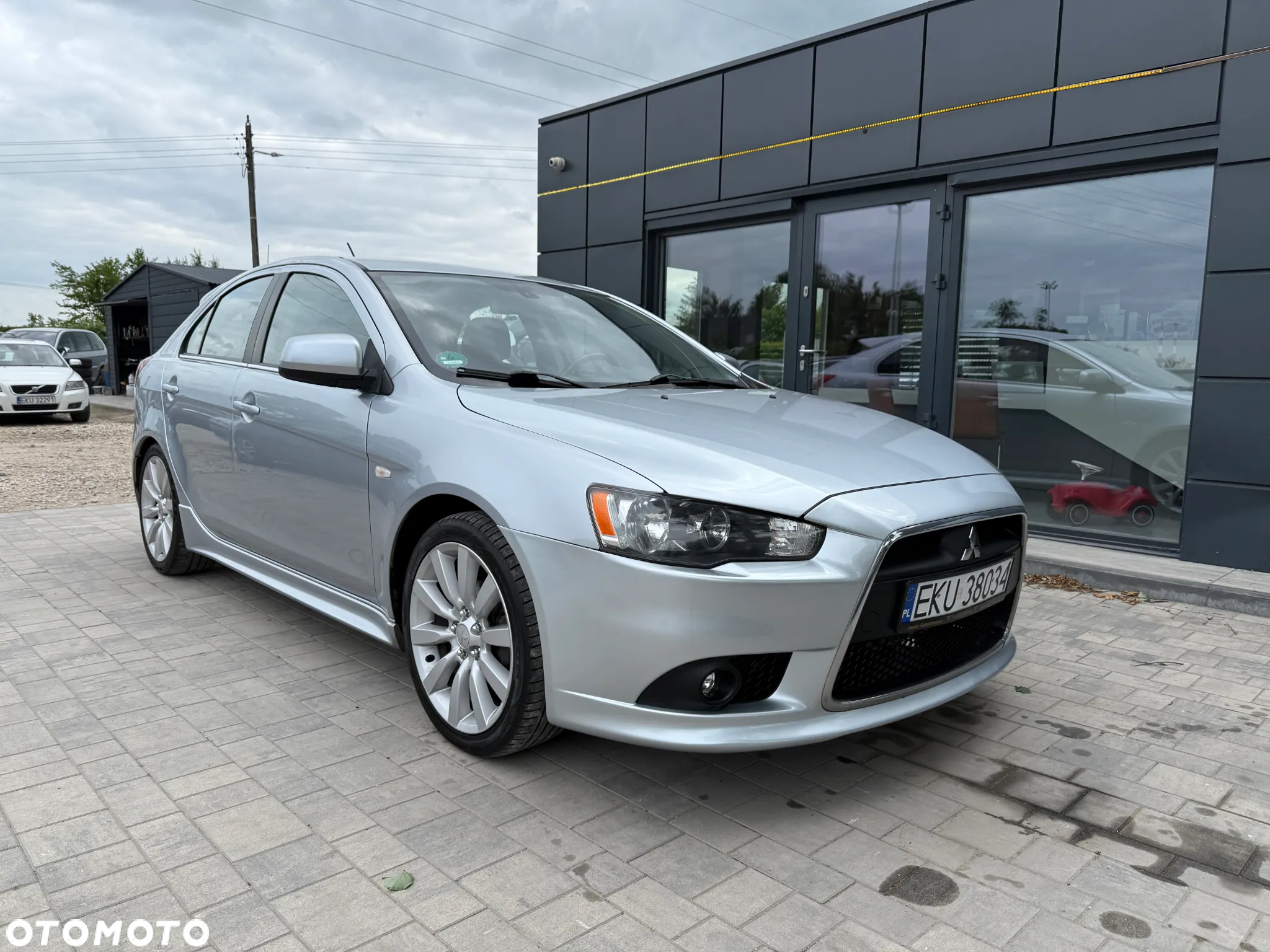 Mitsubishi Lancer 1.8 Invite - 4