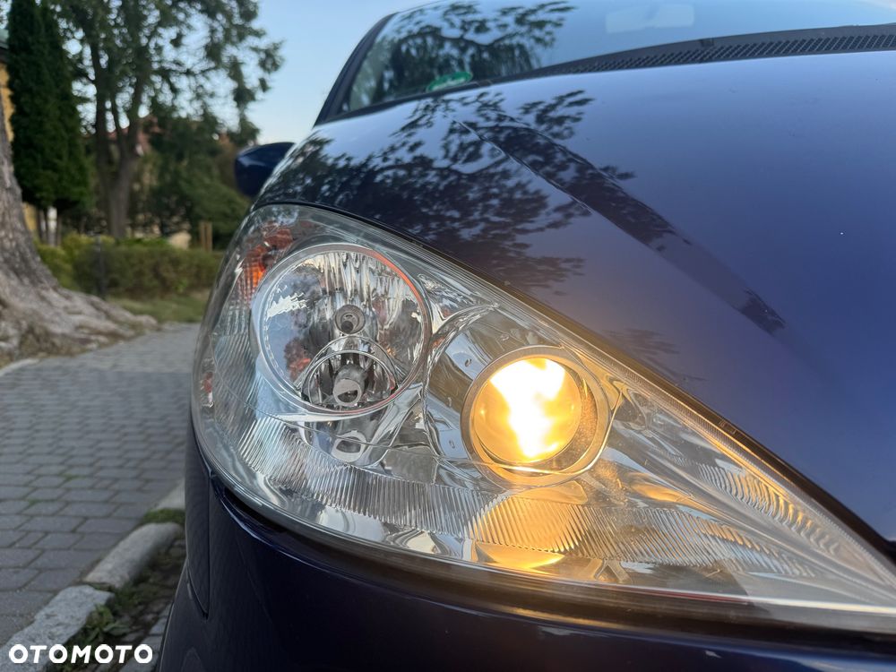 Peugeot 807 140 Premium - 9