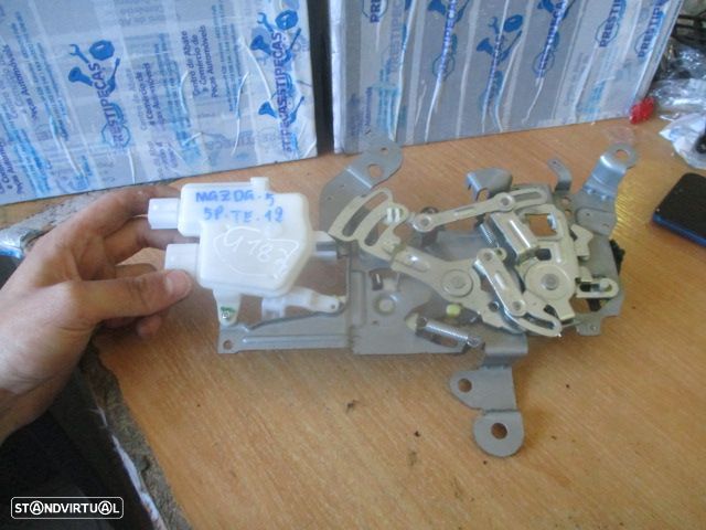 Fecho FEC4182 MAZDA 5 2012 Te 2 PINOS - 1