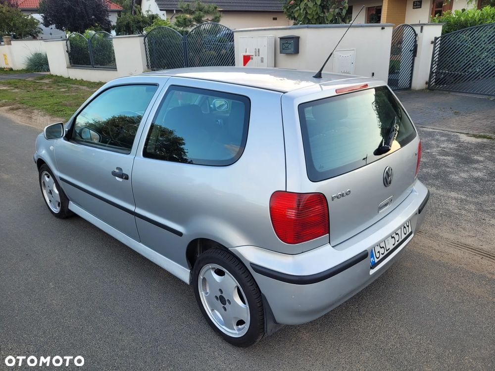 Volkswagen Polo 1.4 16V Comfortline - 4