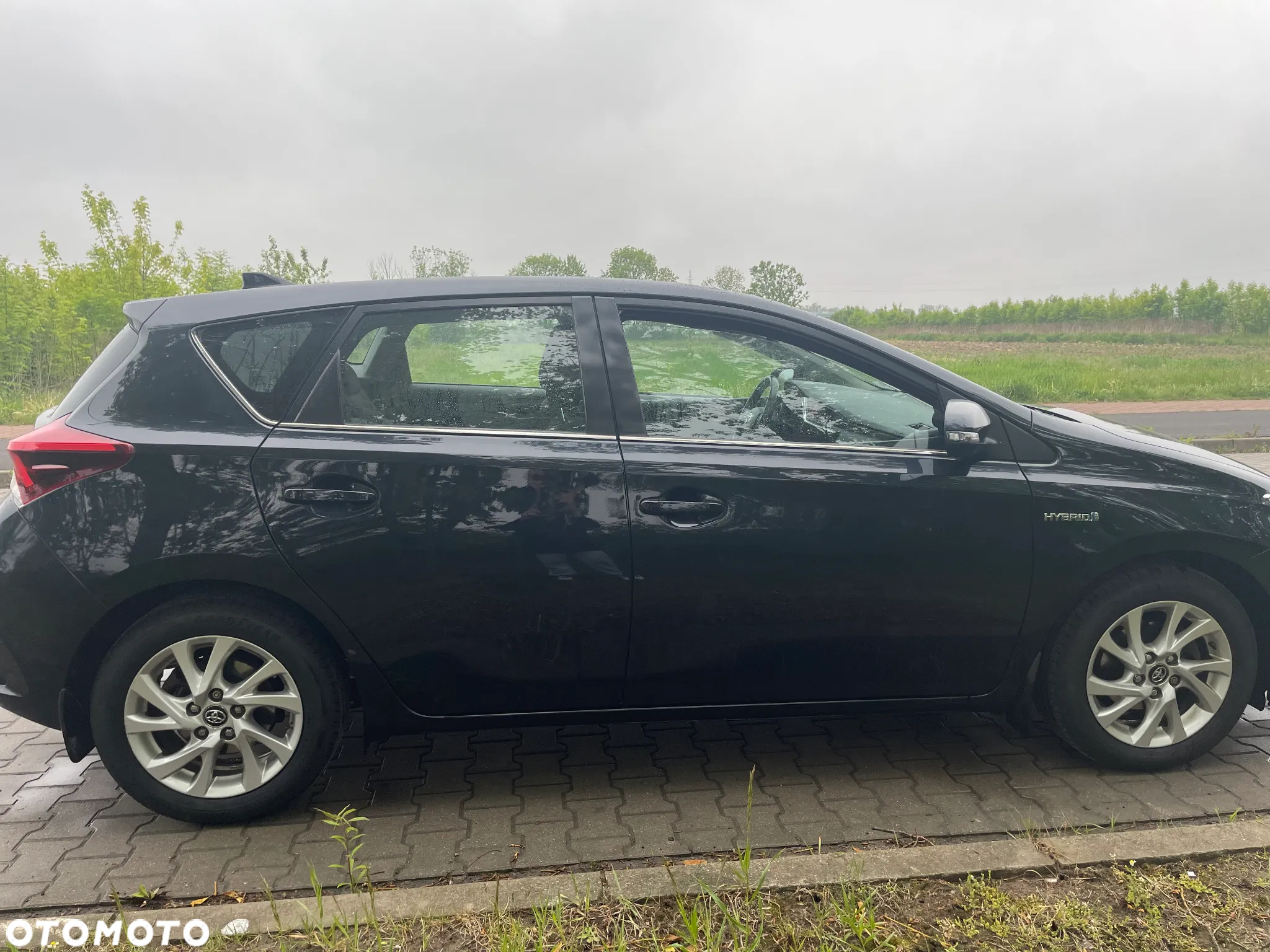 Toyota Auris Hybrid 135 Premium - 6
