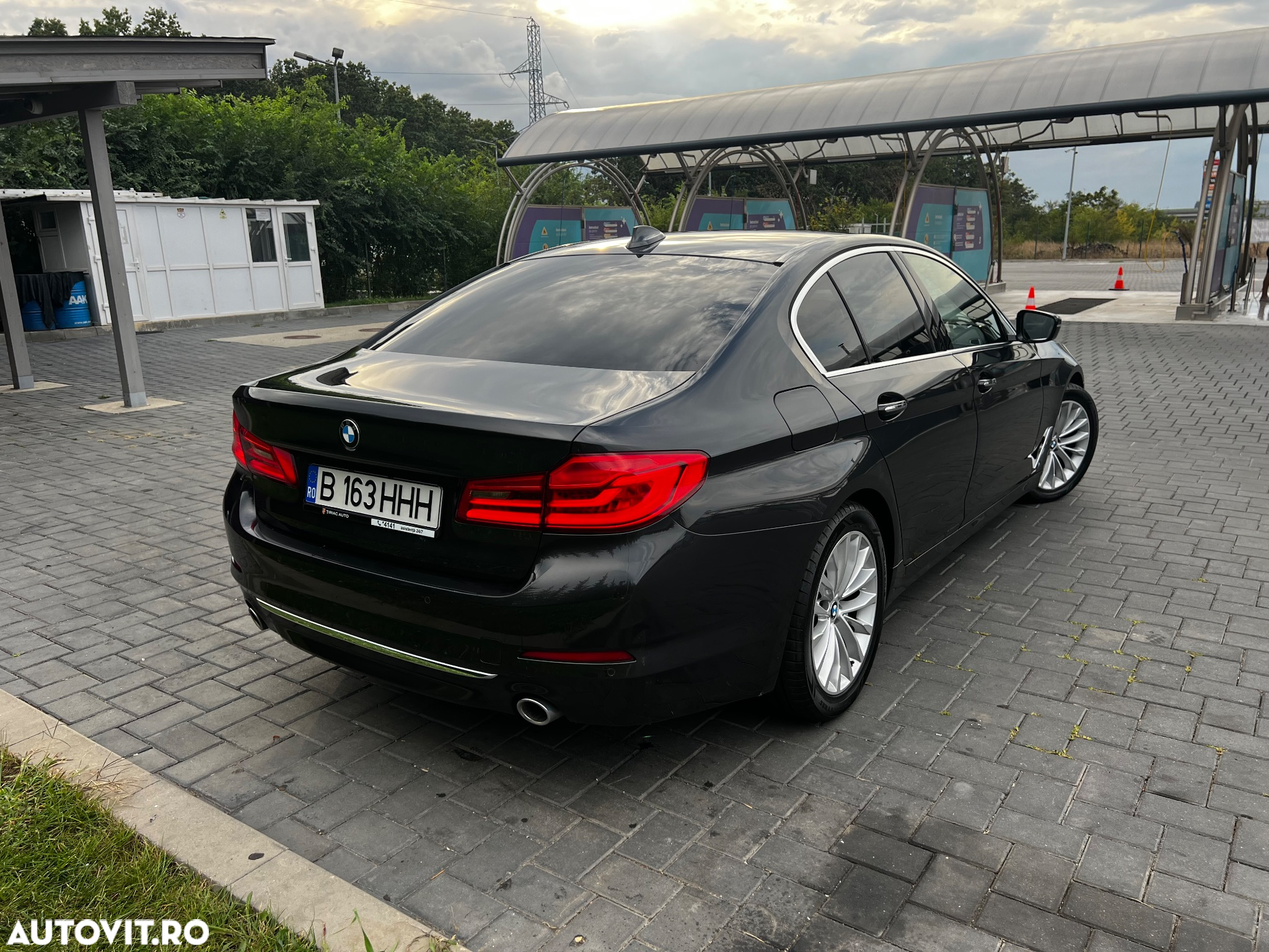 BMW Seria 5 520d AT - 9