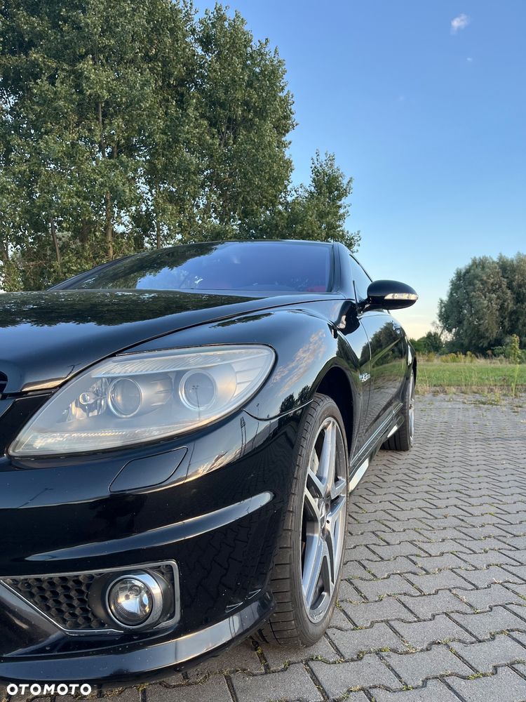 Mercedes-Benz CL 63 AMG - 12