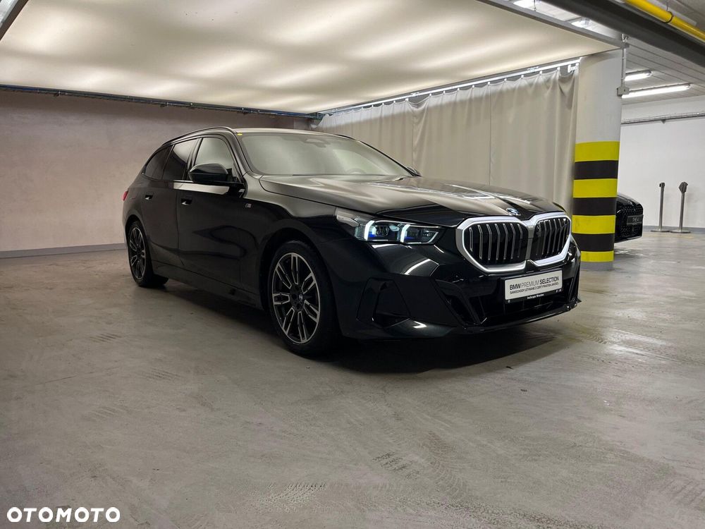 BMW Seria 5 520i mHEV M Sport - 11