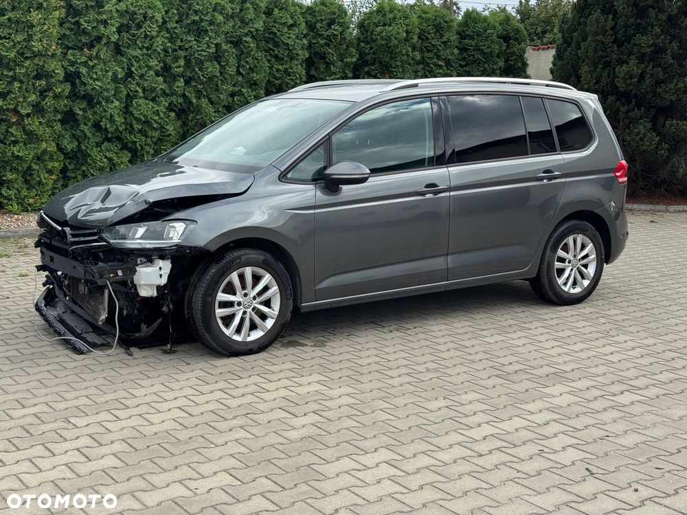 Volkswagen Touran - 3