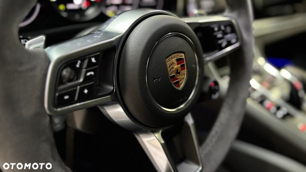 Porsche Panamera - 18