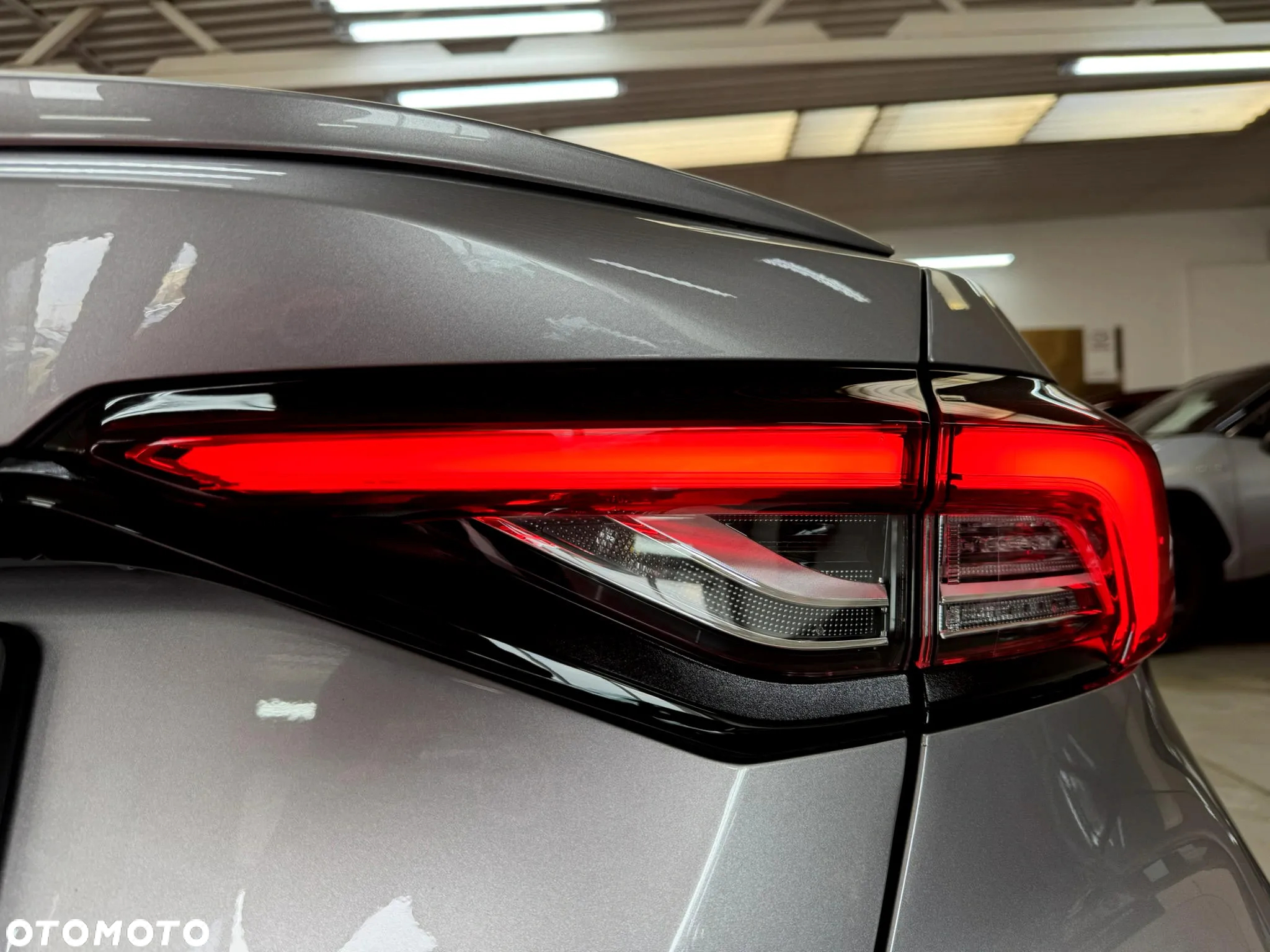 Toyota Corolla 1.8 Hybrid GR Sport - 12