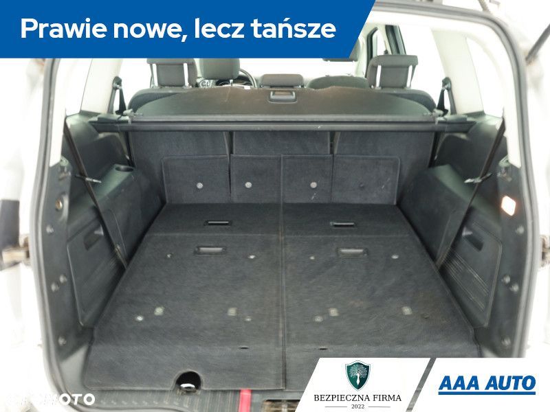 Ford S-Max - 13