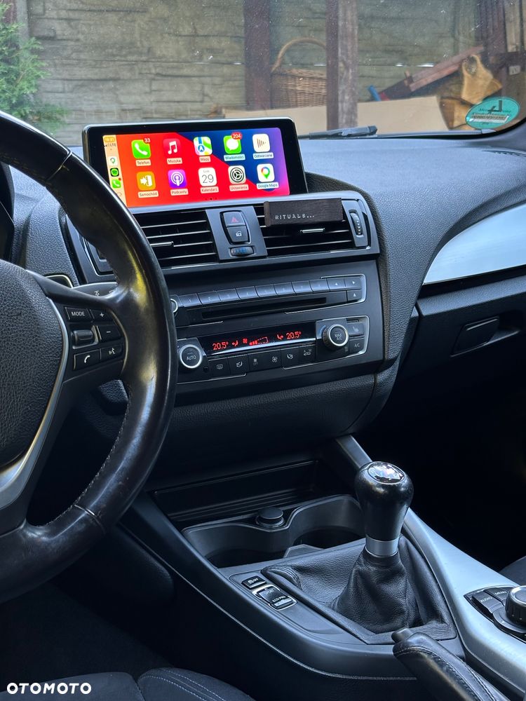 BMW Seria 1 116i - 25