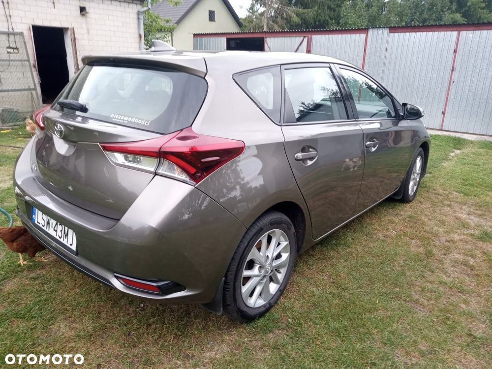 Toyota Auris - 3