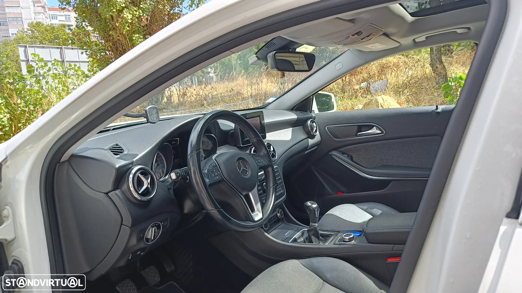 Mercedes-Benz GLA 200 CDi - 10